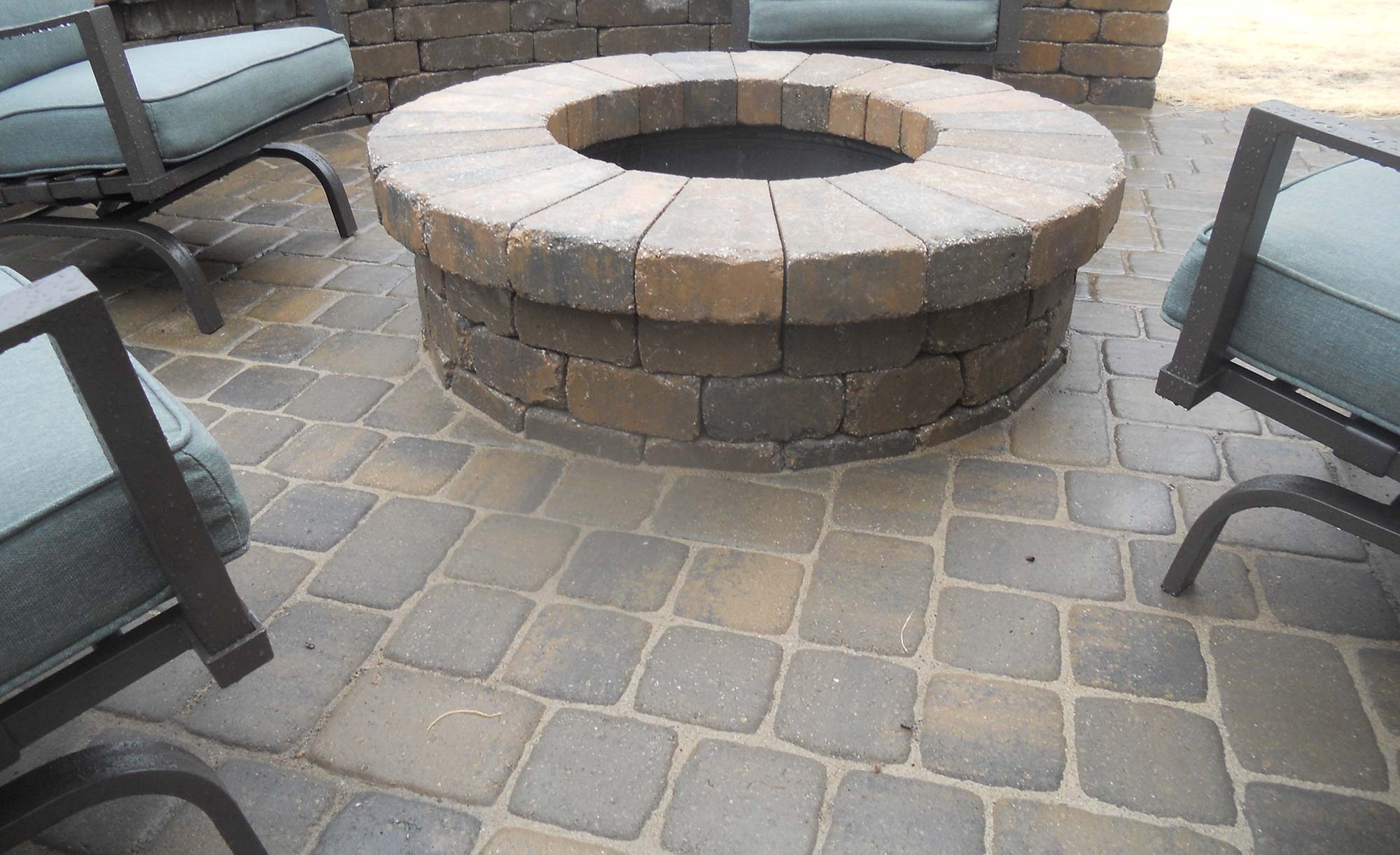 A finished outdoor living space built by Outlook Hardscape